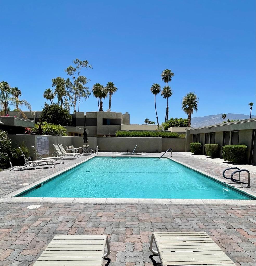 450 Bradshaw Lane W 36