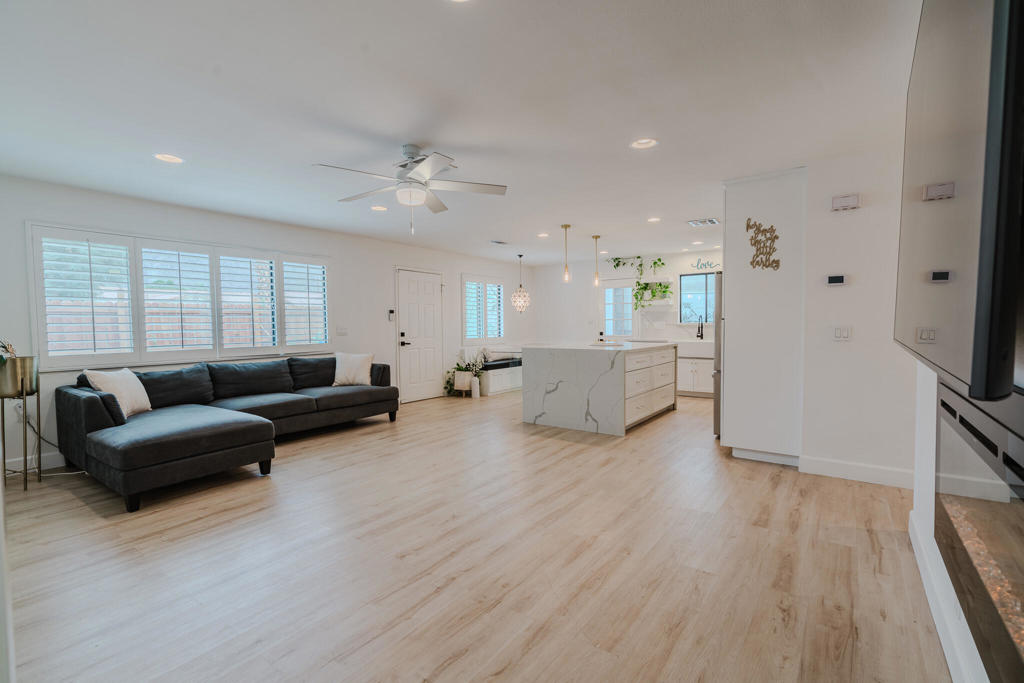 52801 Avenida Alvarado