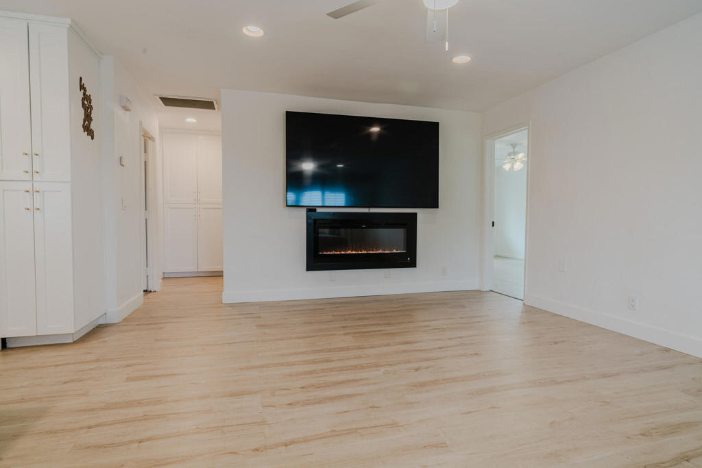 52801 Avenida Alvarado