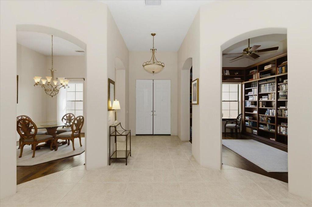 110 Calle Los Hibiscos