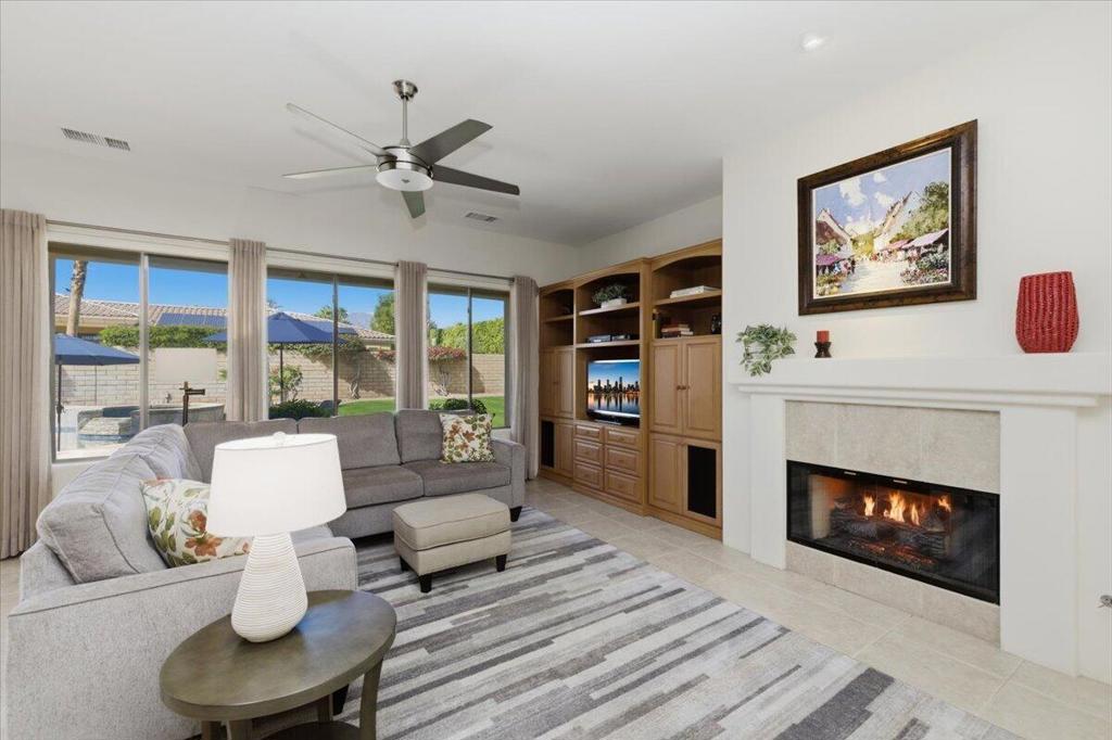 110 Calle Los Hibiscos