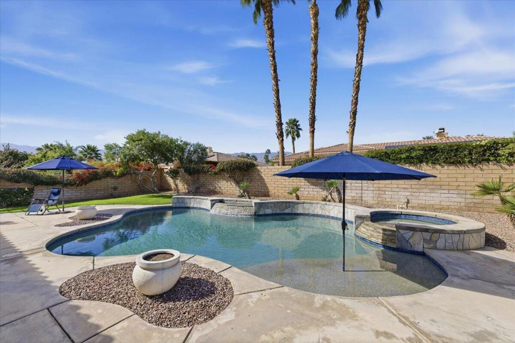 110 Calle Los Hibiscos