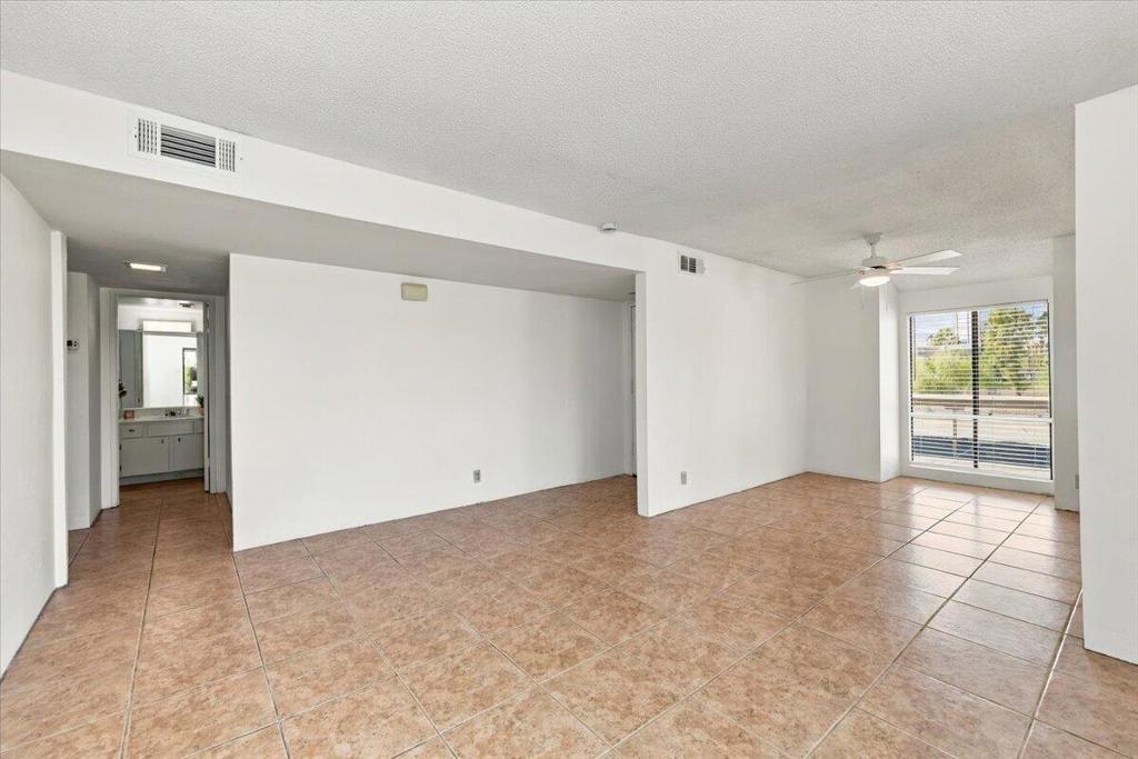 5115 E Waverly Drive D30