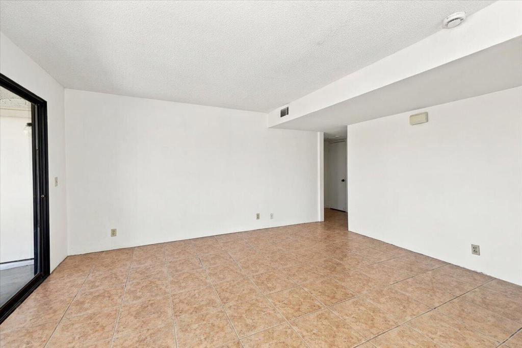5115 E Waverly Drive D30
