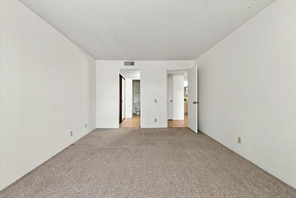 5115 E Waverly Drive D30
