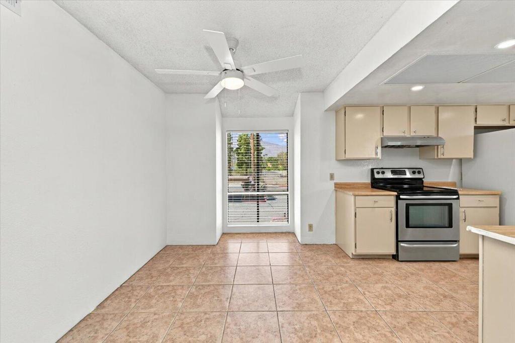 5115 E Waverly Drive D30