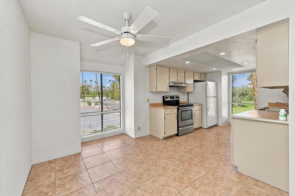 5115 E Waverly Drive D30