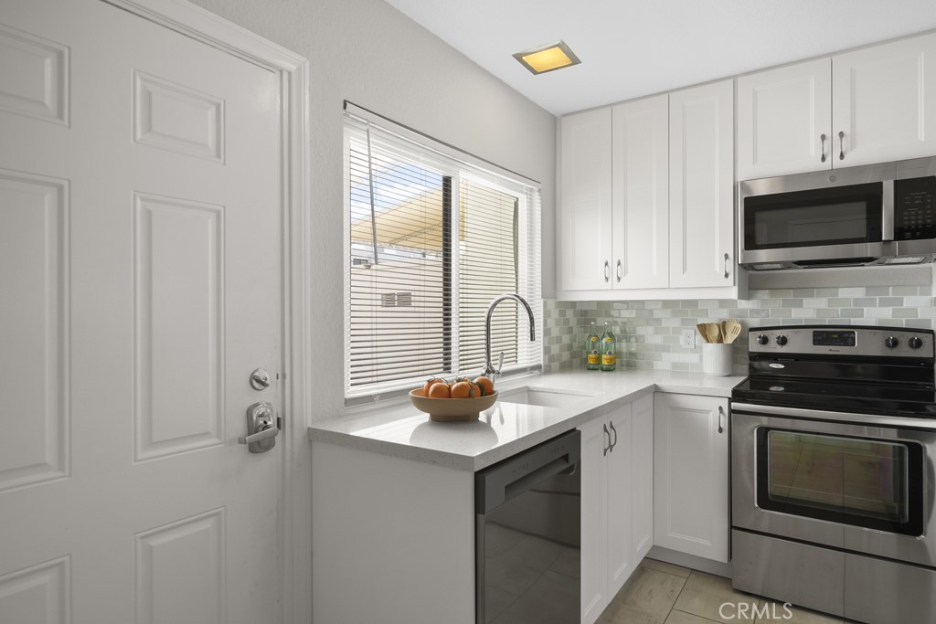 48668 Desert Flower Drive