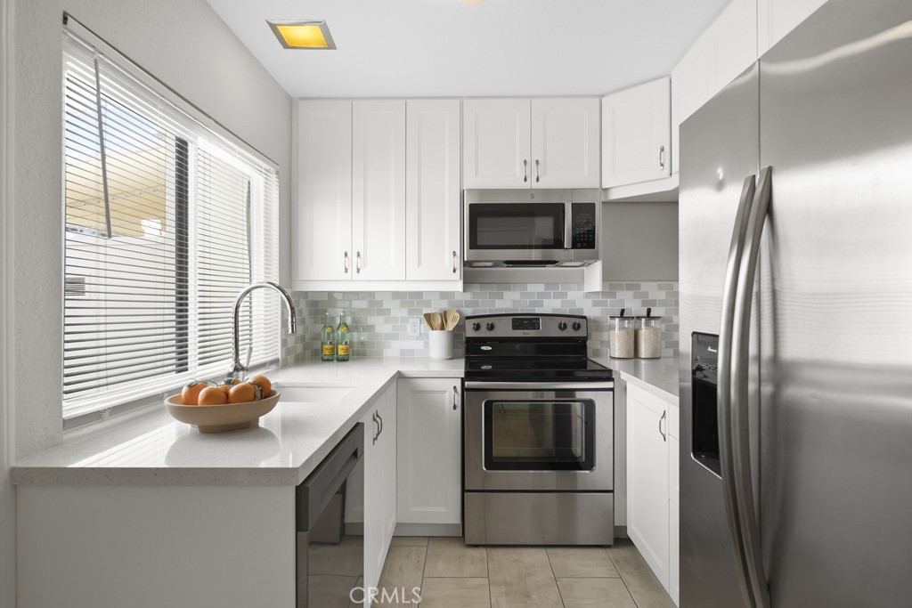 48668 Desert Flower Drive