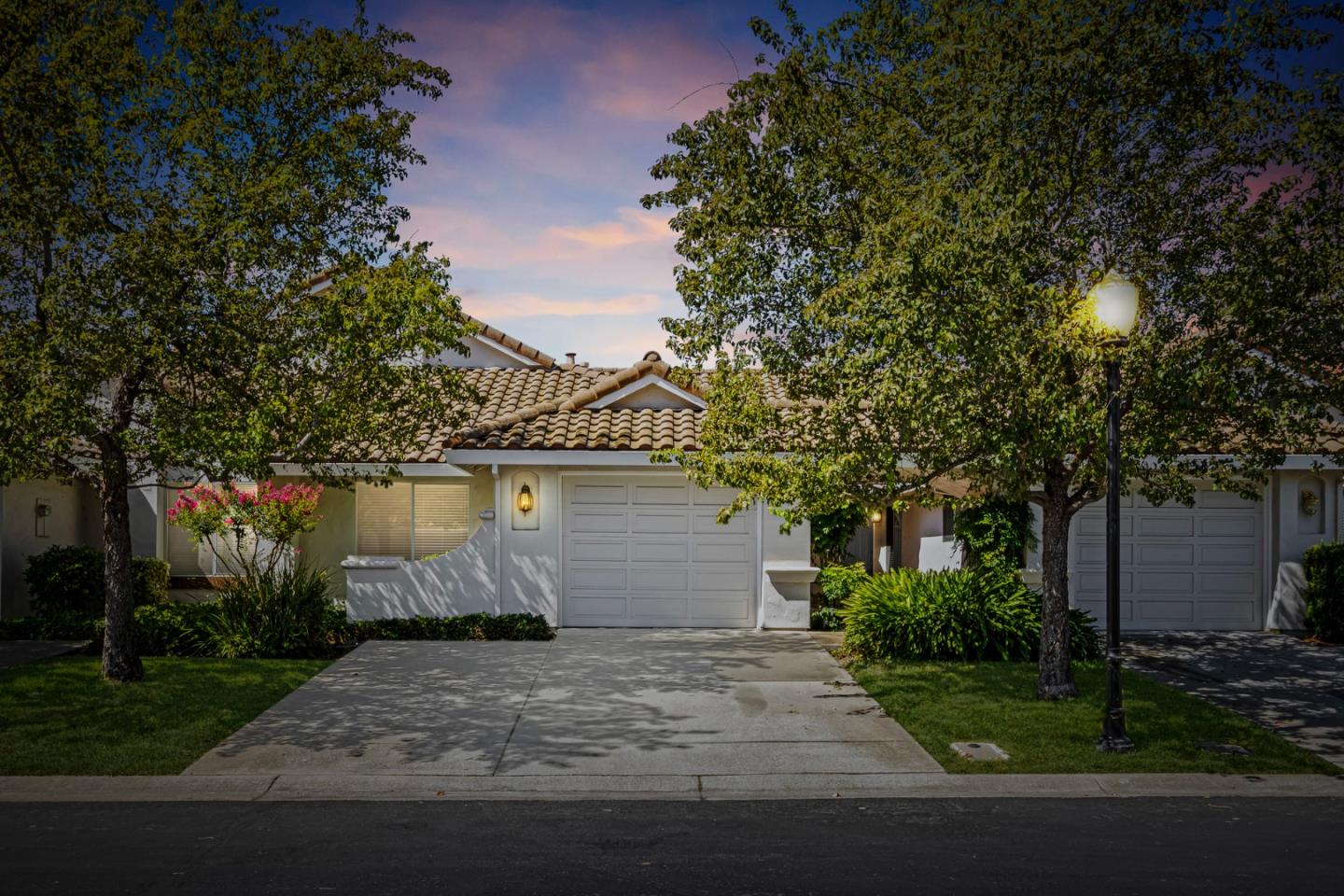 16983 Sugar Pine DR