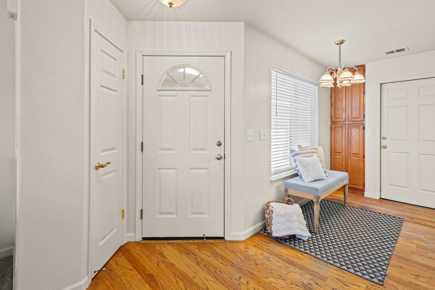 16983 Sugar Pine DR