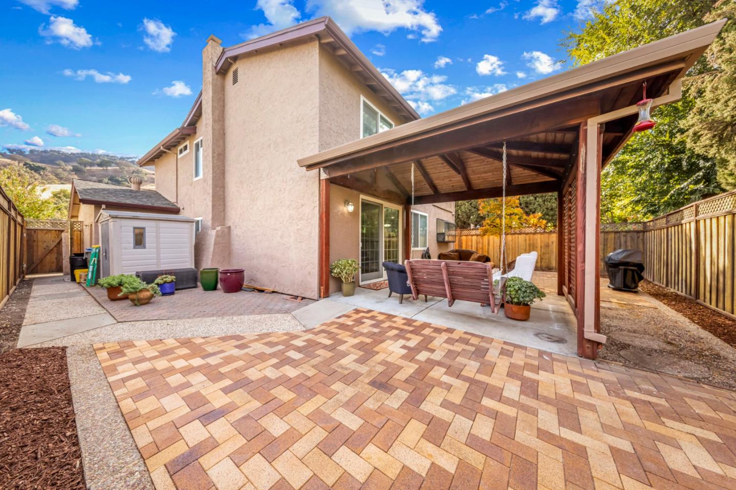 463 Curie DR