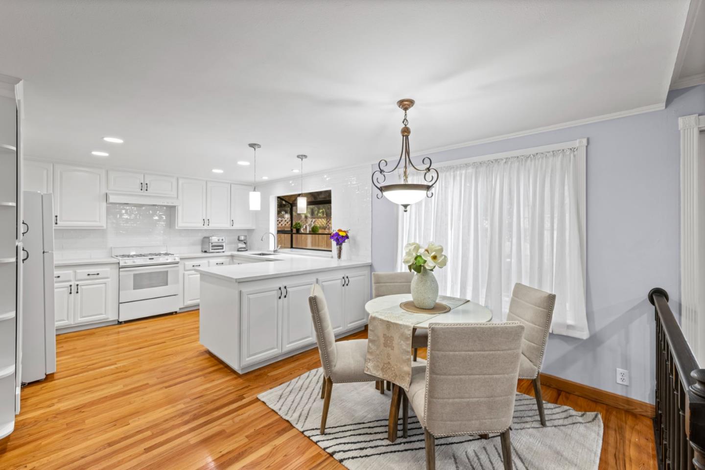 463 Curie DR