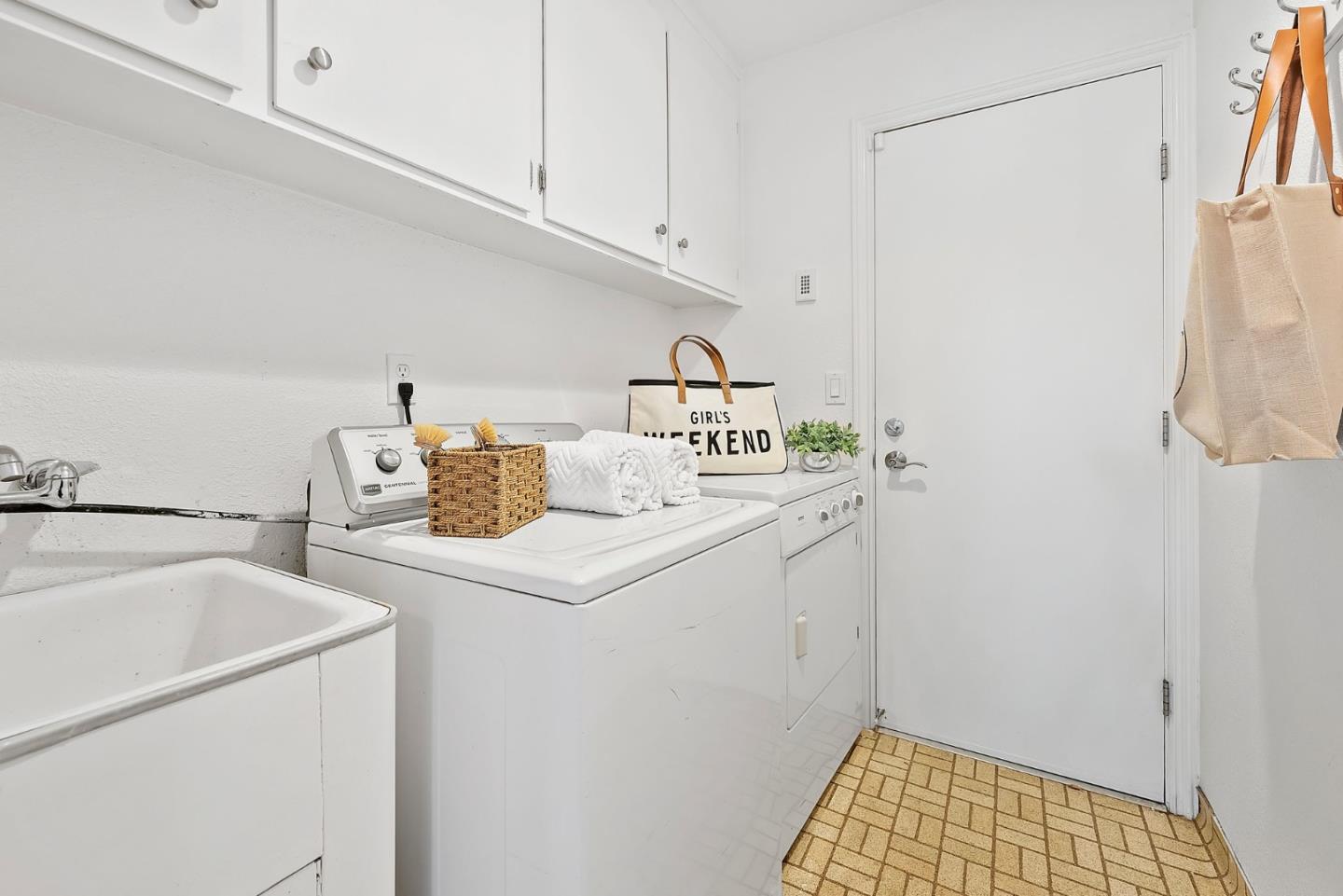 1602 Puerto Vallarta DR