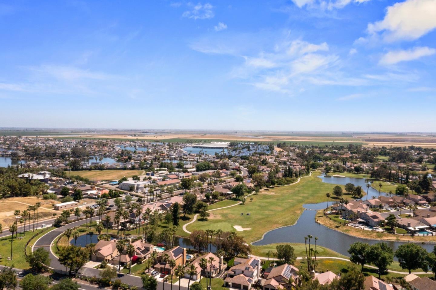 2110 Largo CT