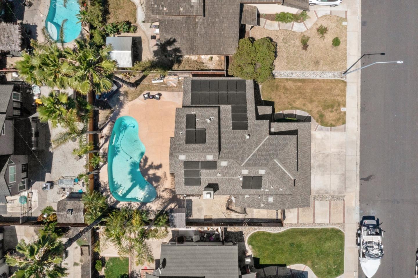 2110 Largo CT