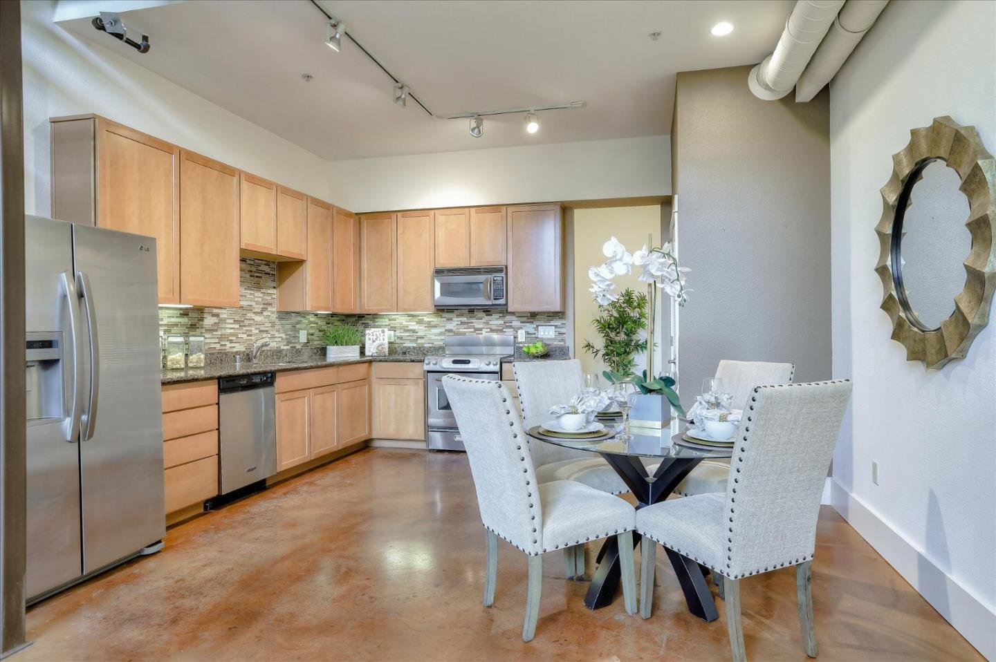 925 The Alameda 112