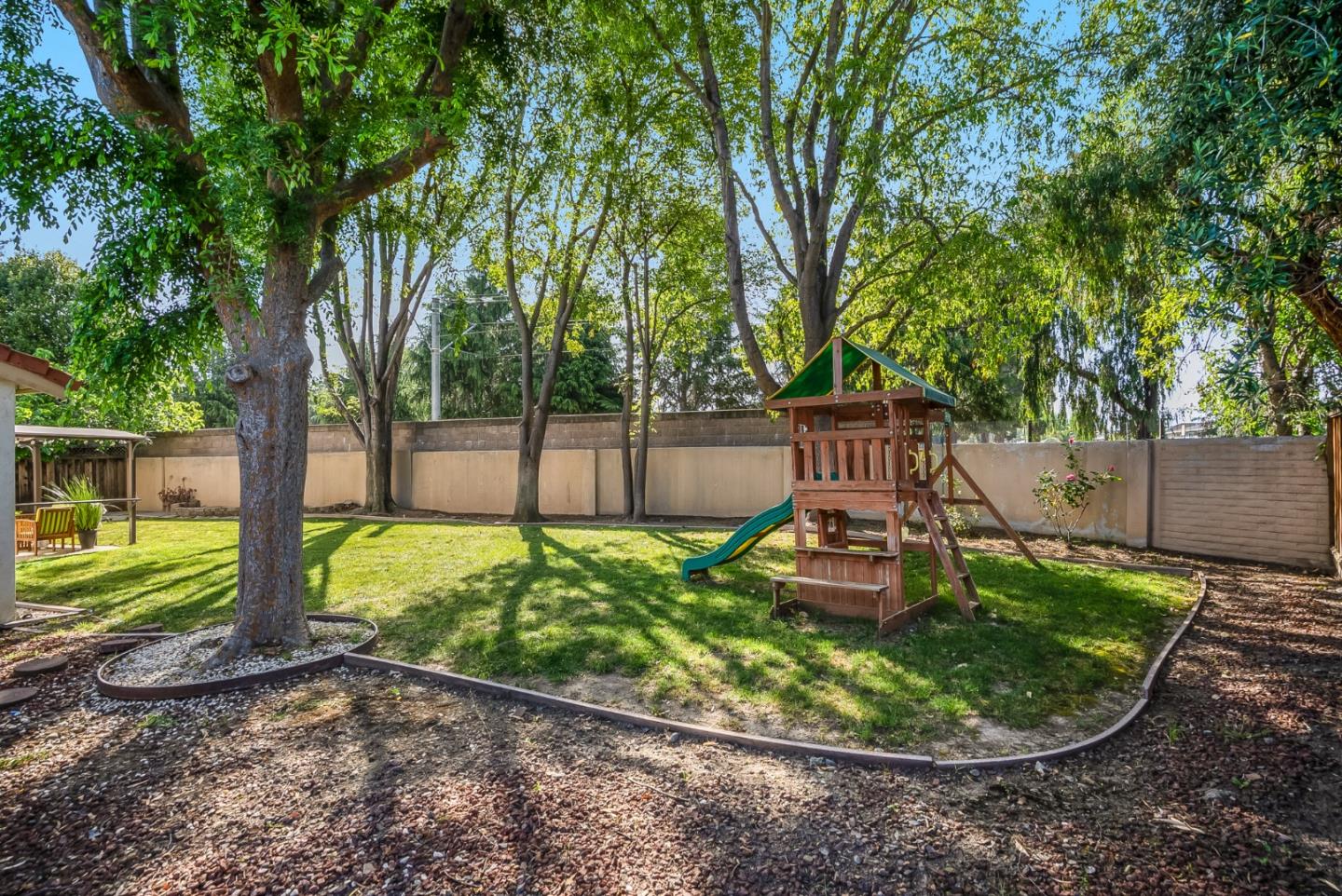 1756 Cheney DR