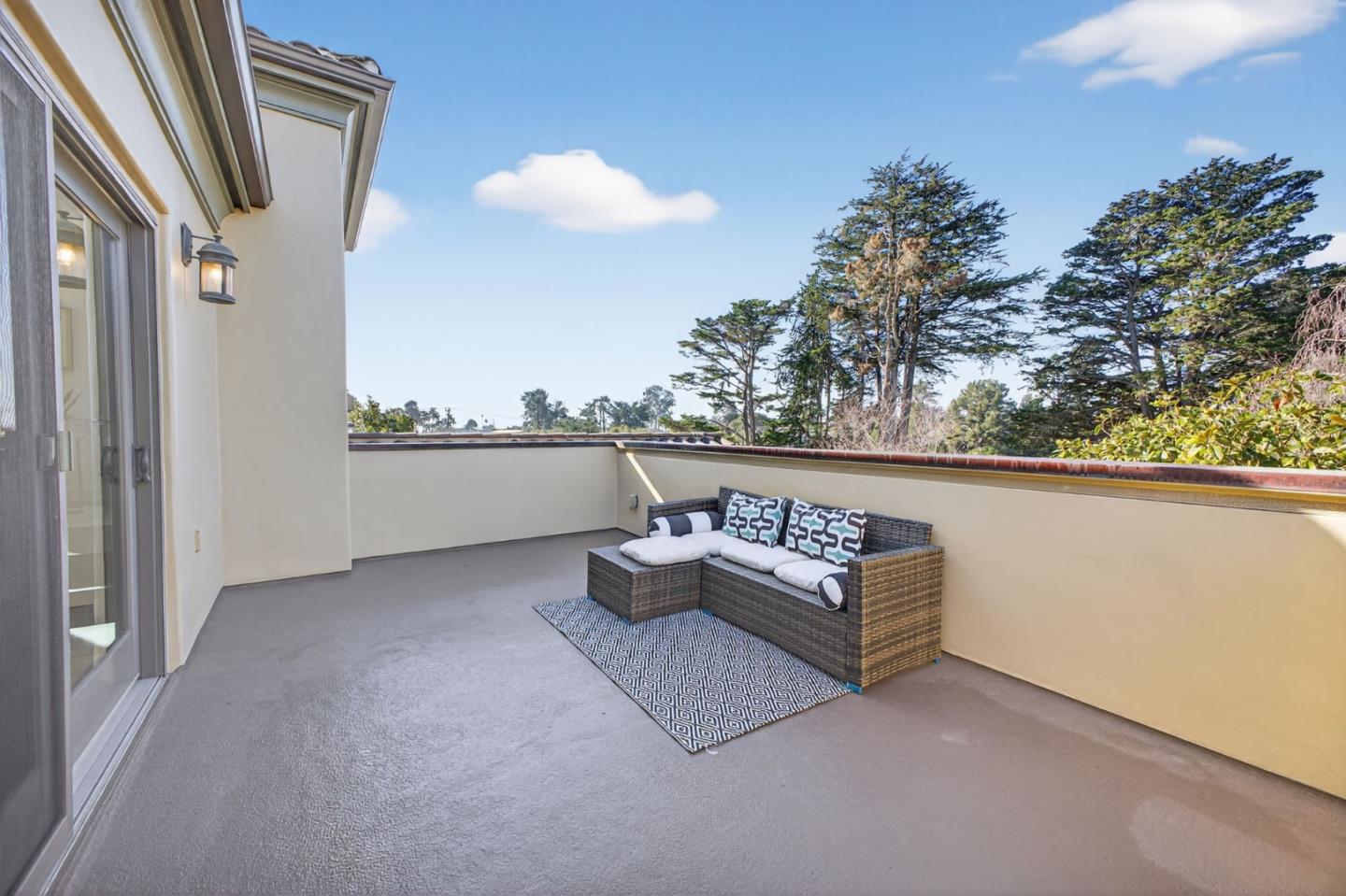 329 Los Altos Drive