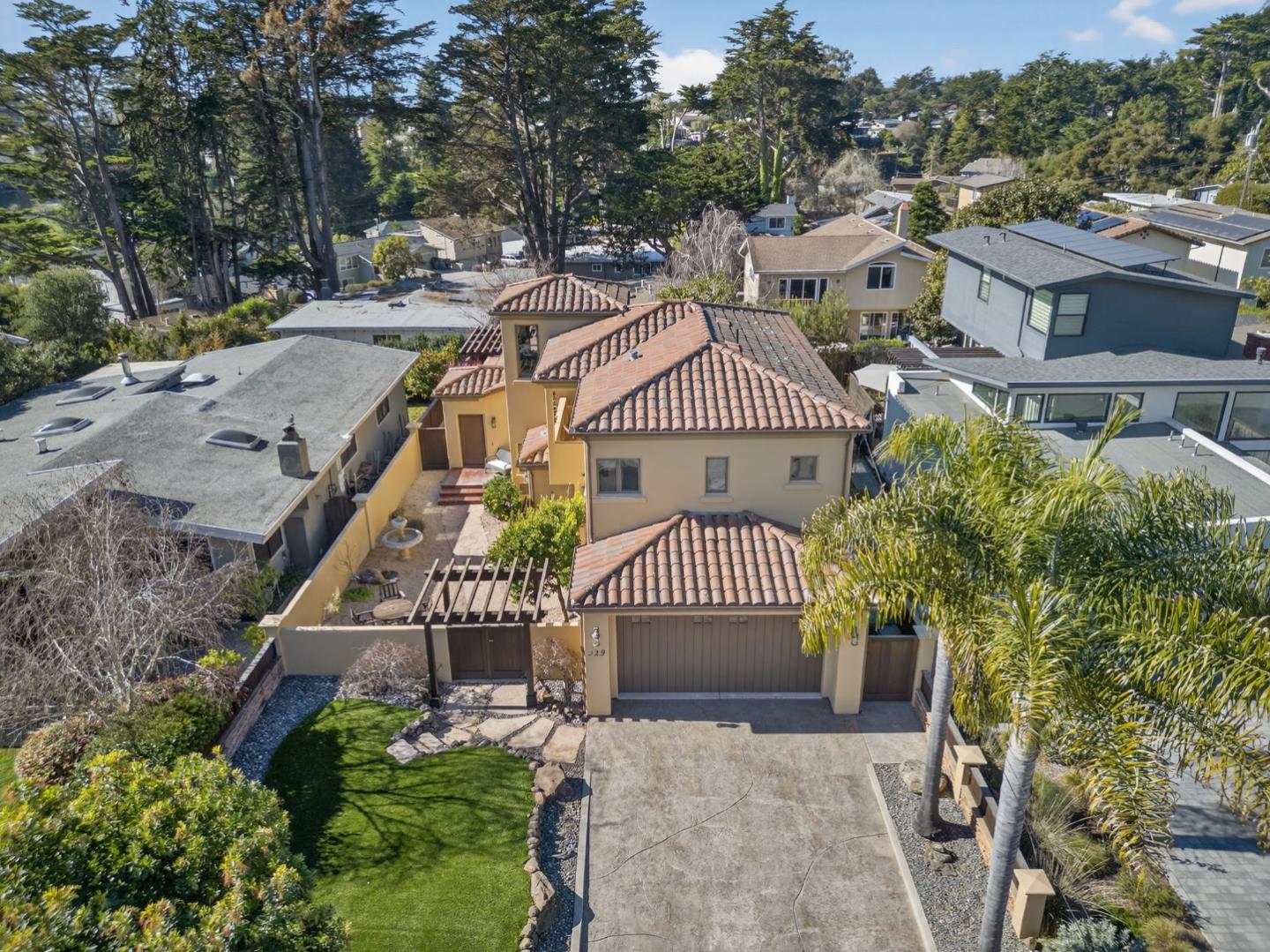 329 Los Altos Drive