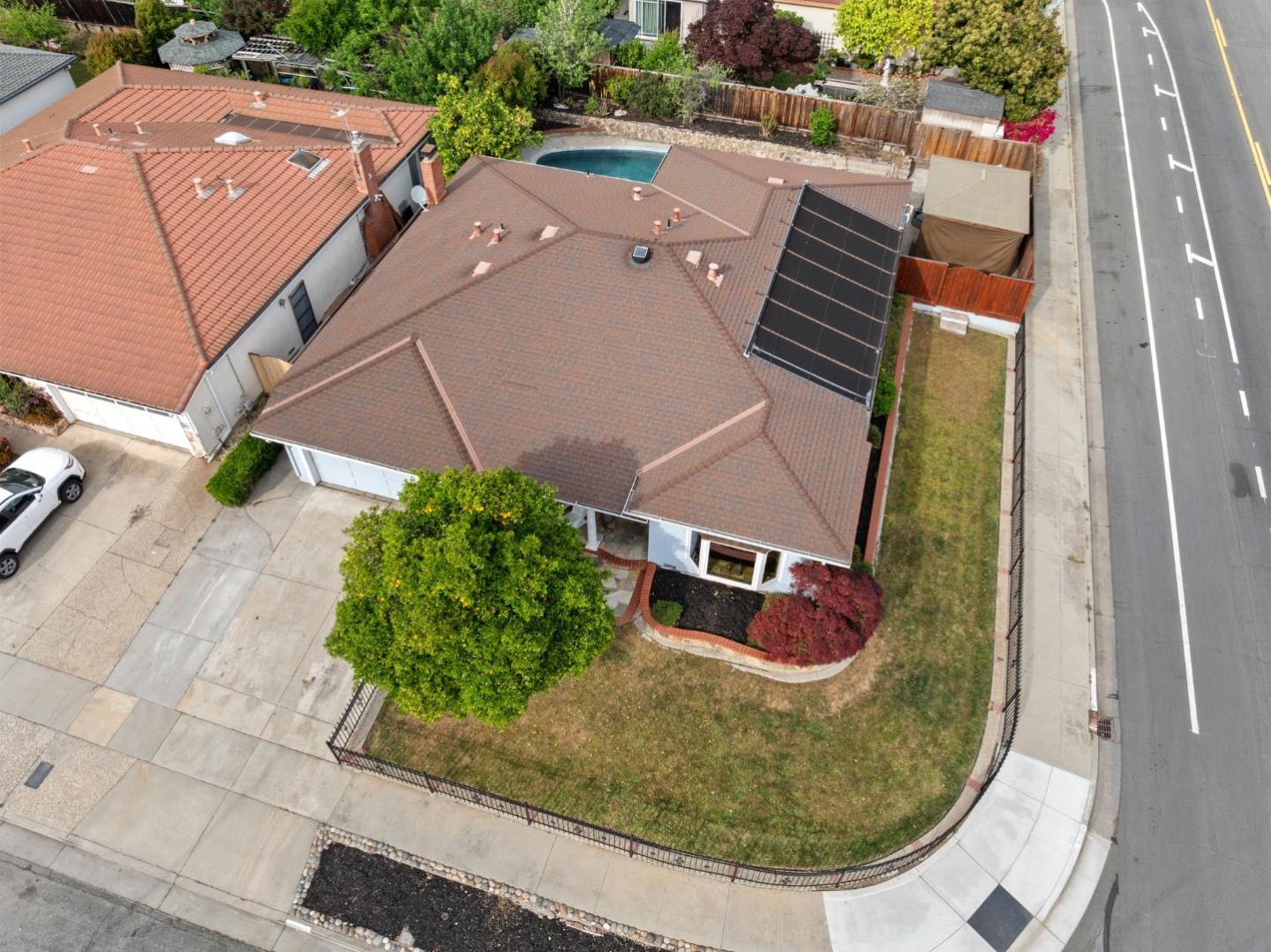 702 Royal Glen Drive