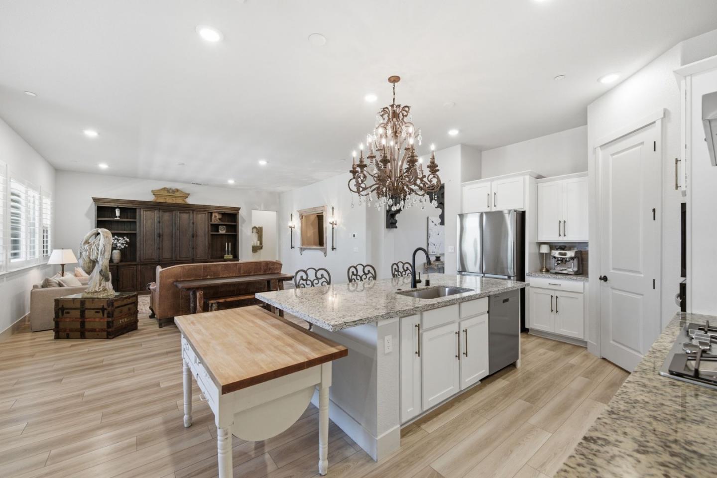 283 Vienna Way