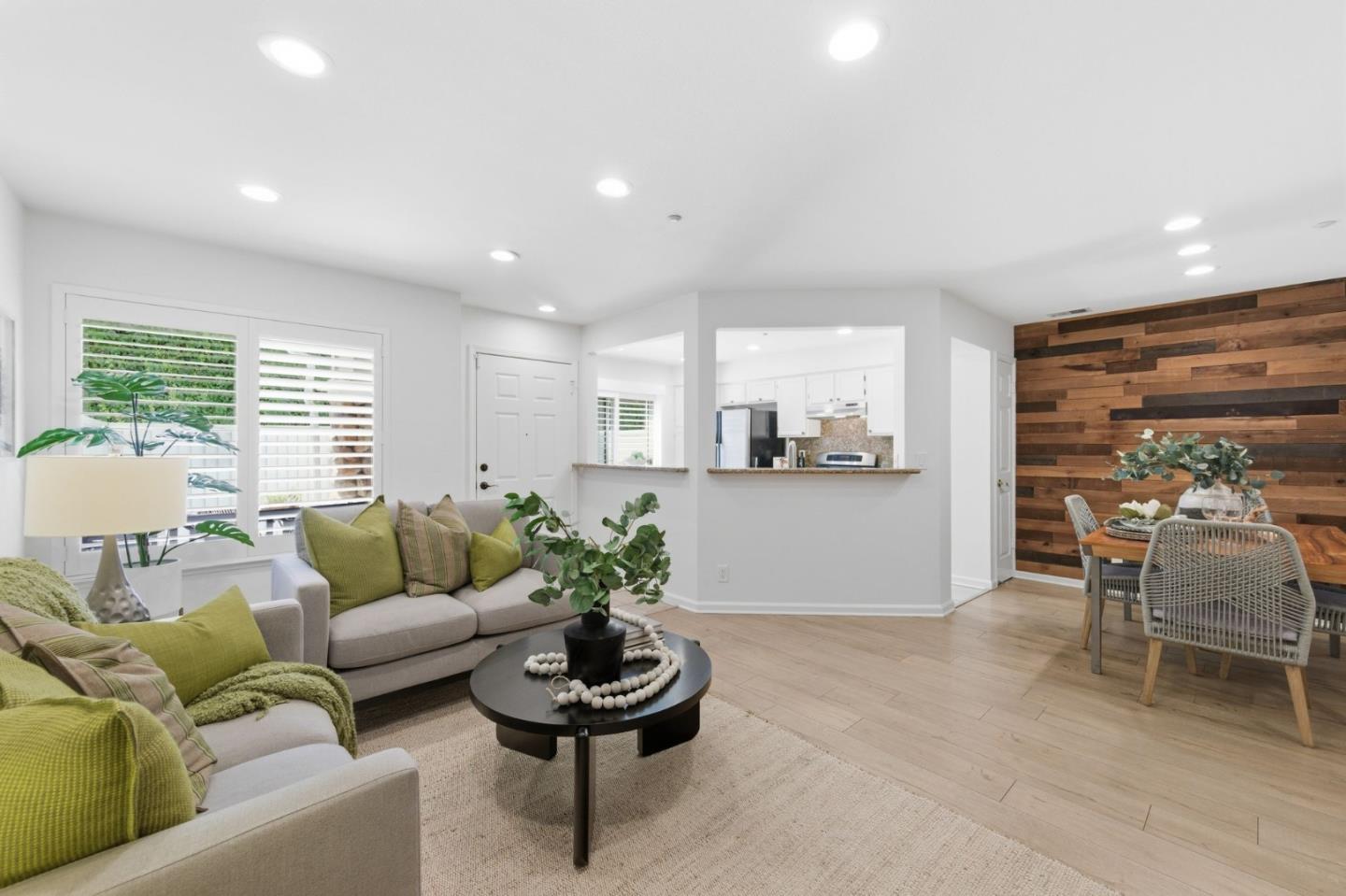 6349 Holly Gillingham Lane