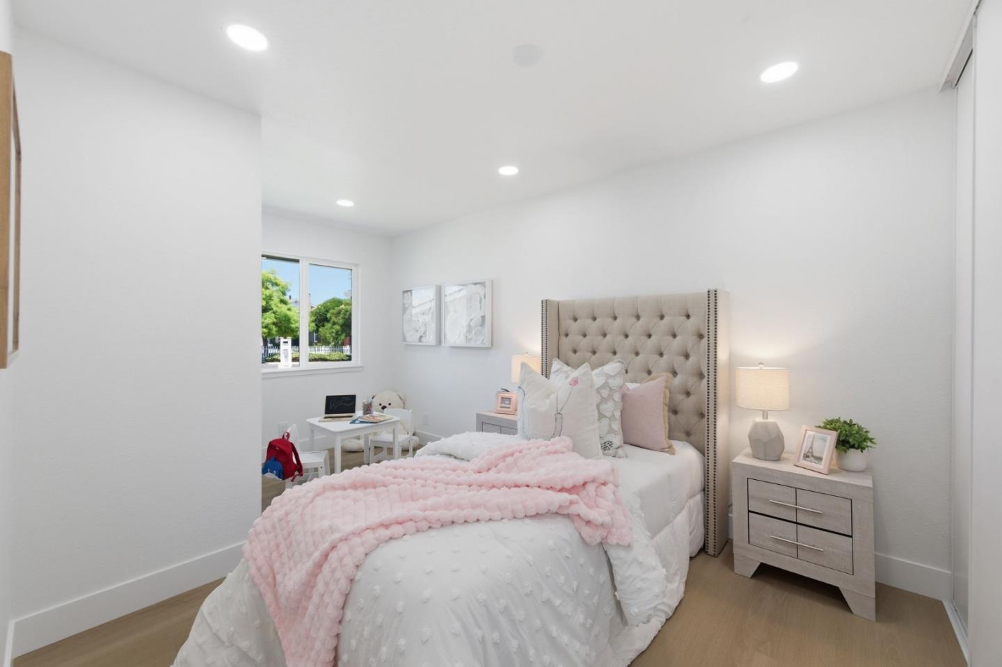 4576 Jonquil DR
