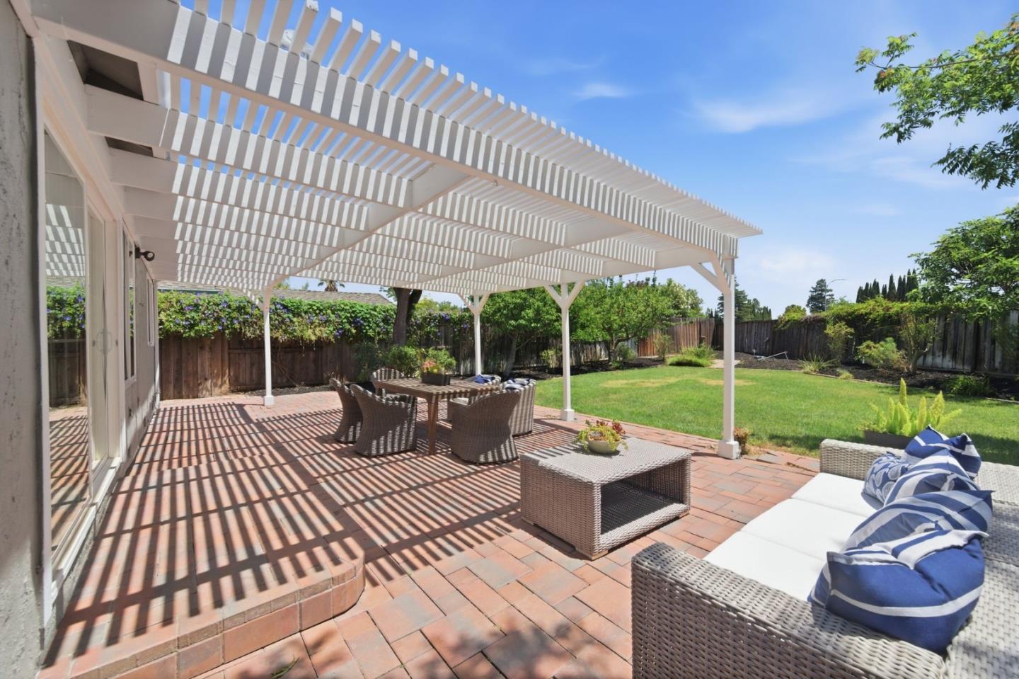 4576 Jonquil DR