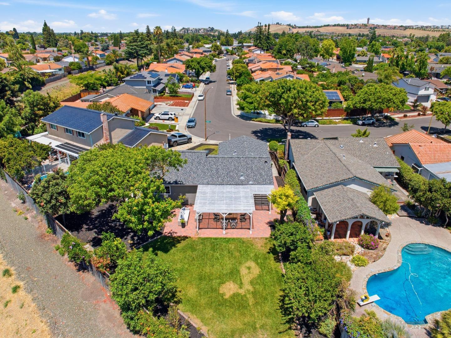 4576 Jonquil DR