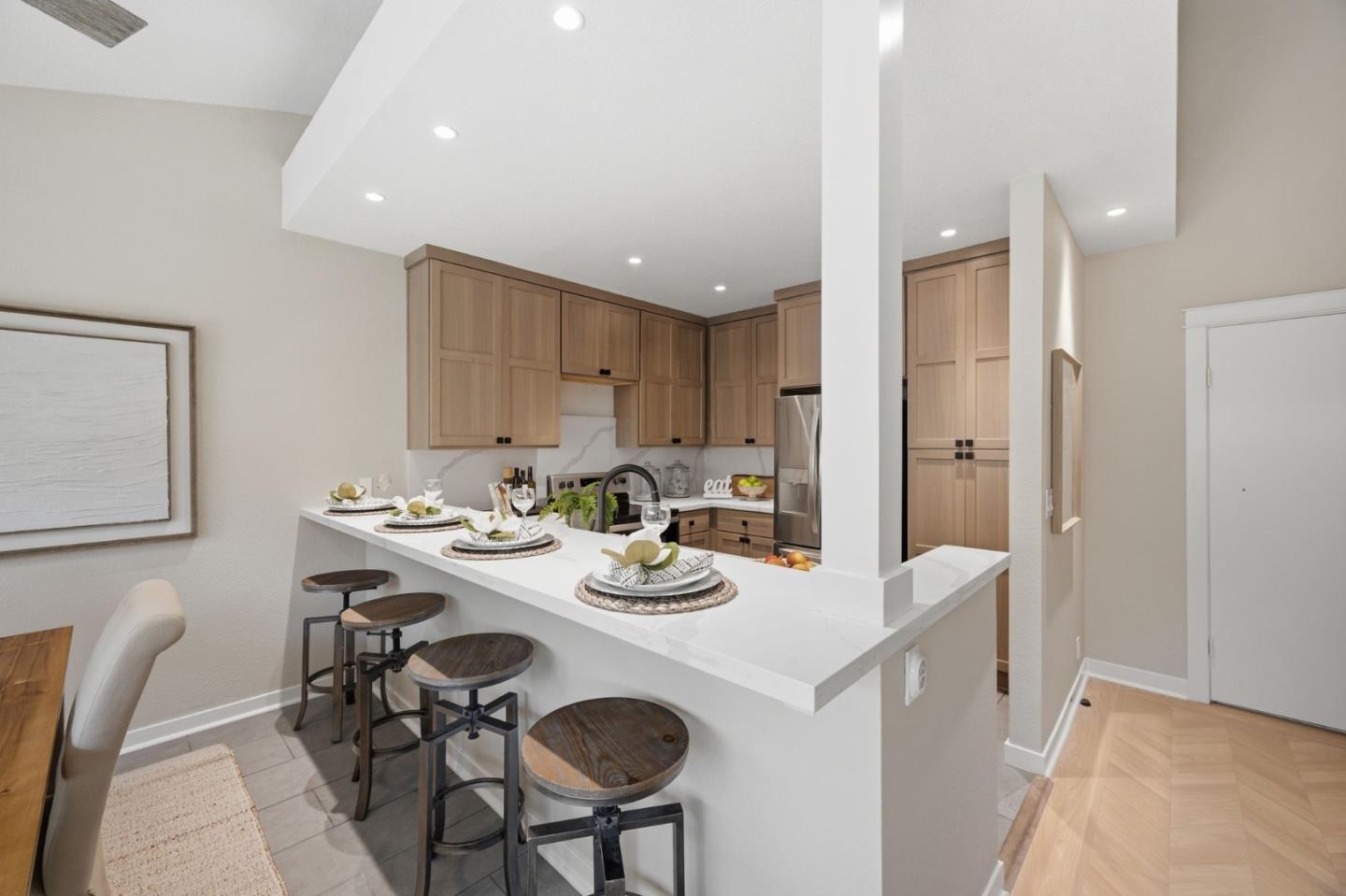 1327 Merrivale West SQ