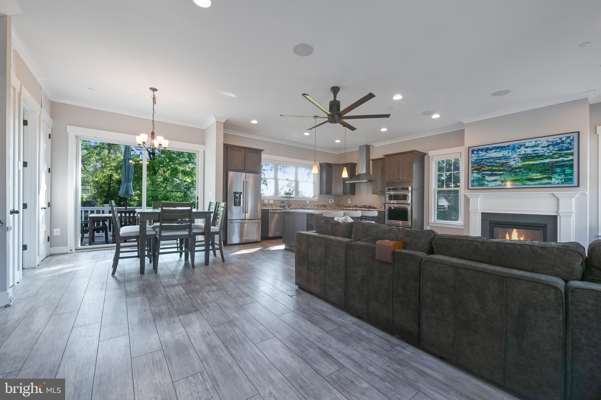 3641 Beach Drive Blvd