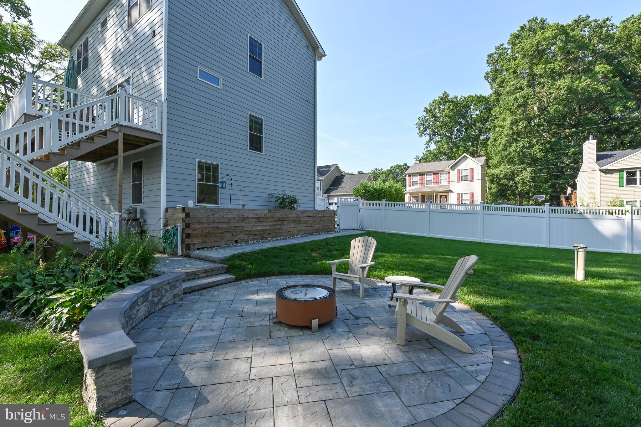 3641 Beach Drive Blvd