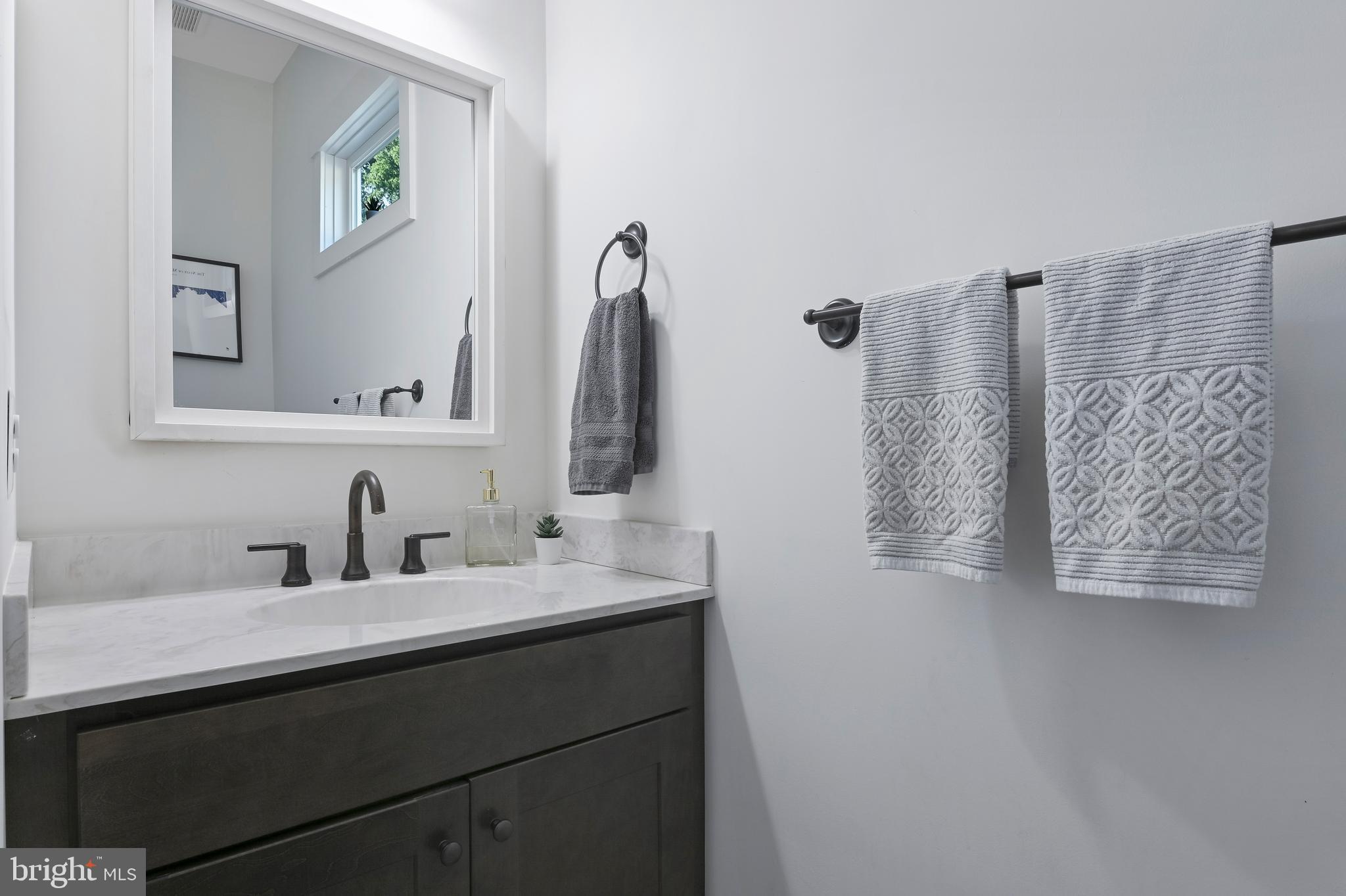 3641 Beach Drive Blvd