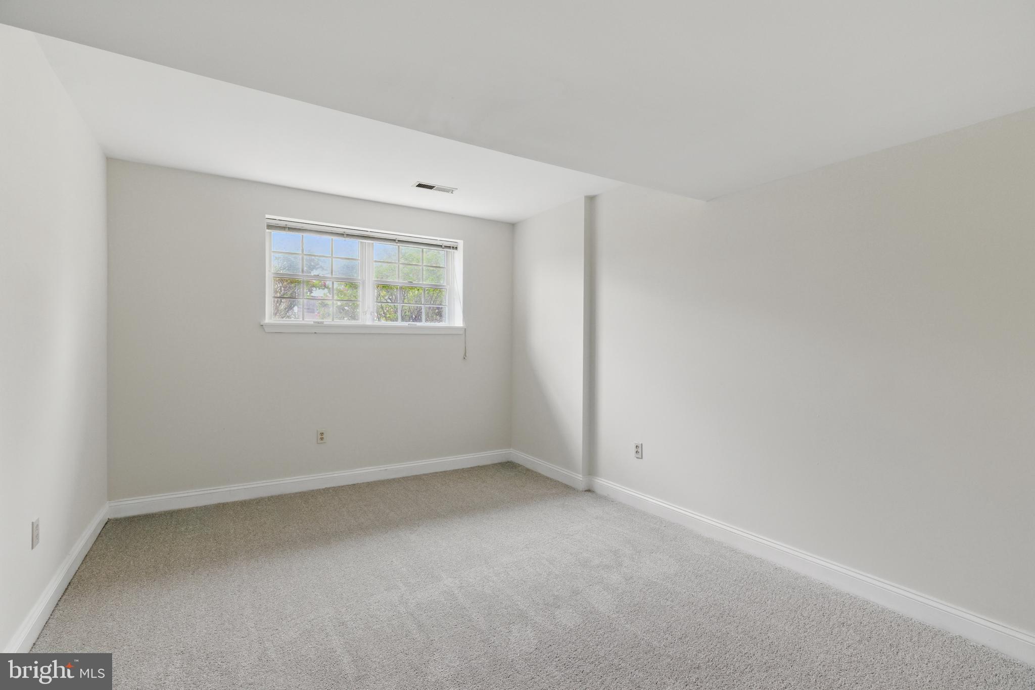 12473 Turtle Dove Pl