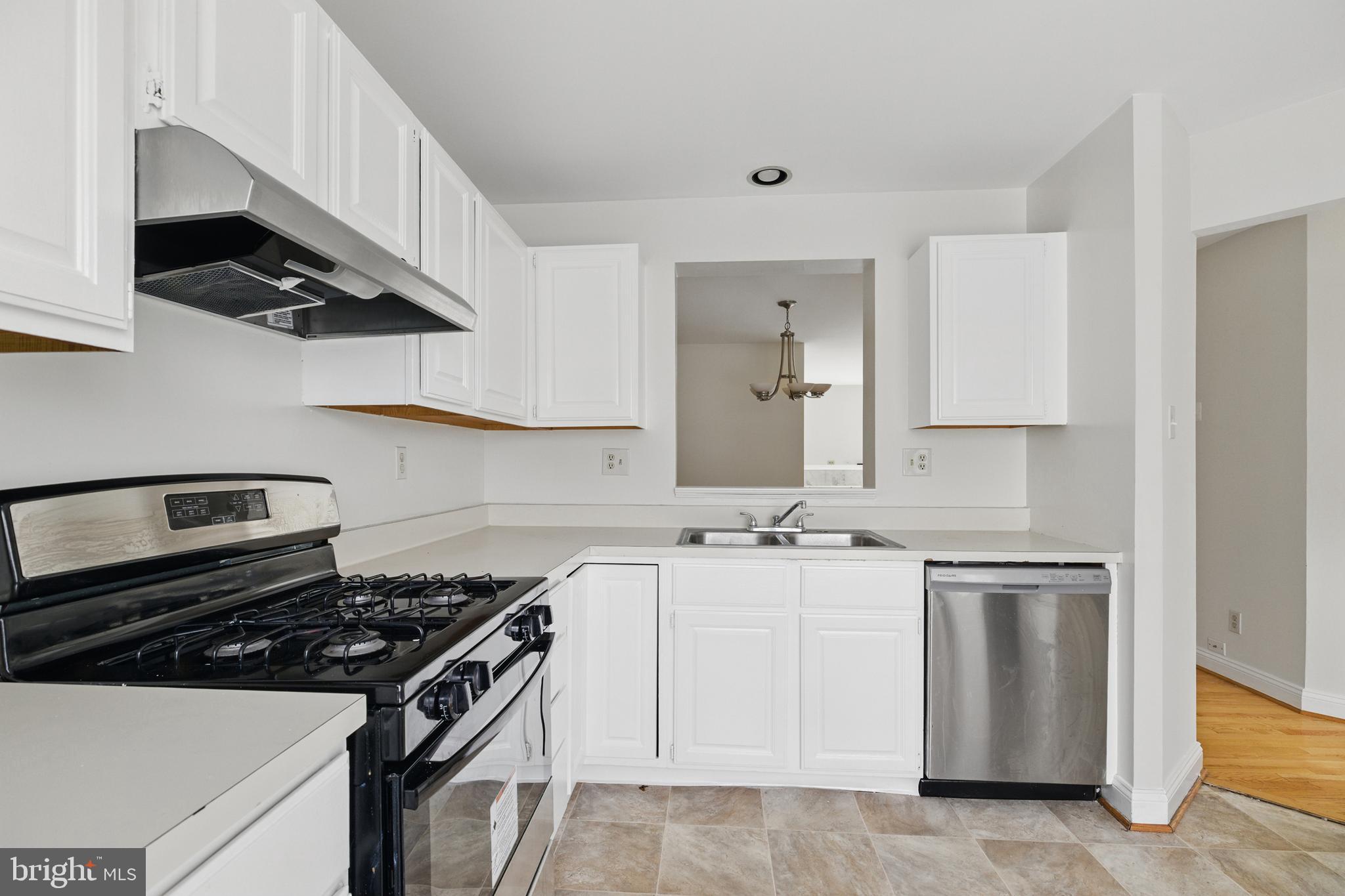 12473 Turtle Dove Pl