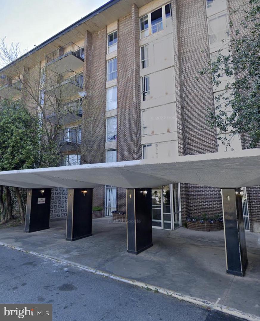 6011 Emerson St #308