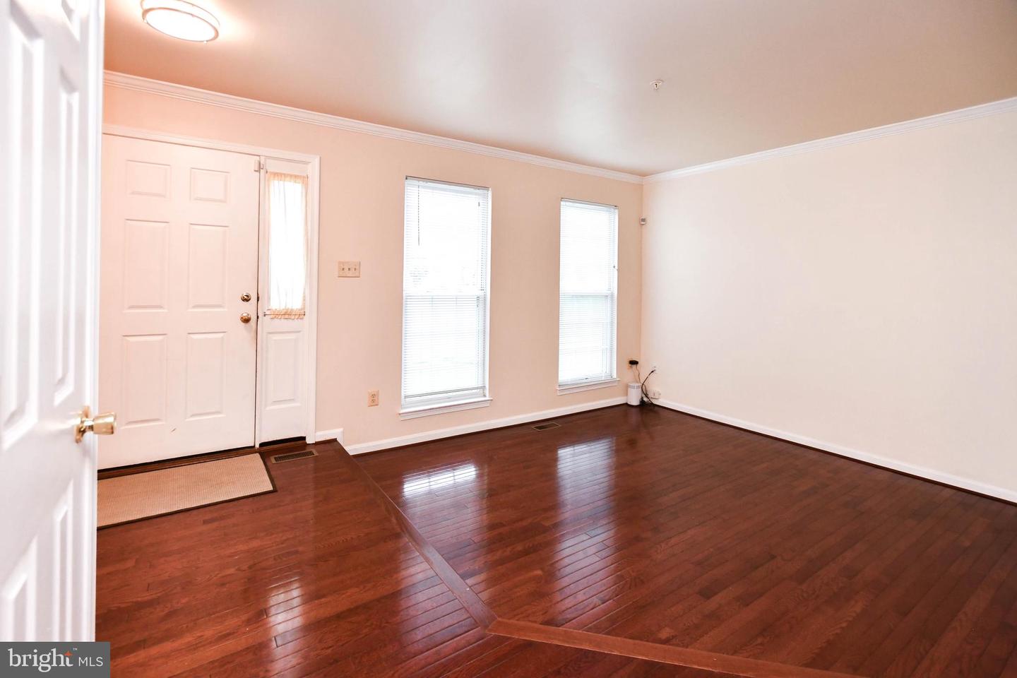 6803 Summit Creek Rd