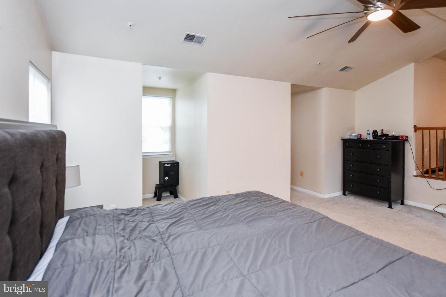 6803 Summit Creek Rd