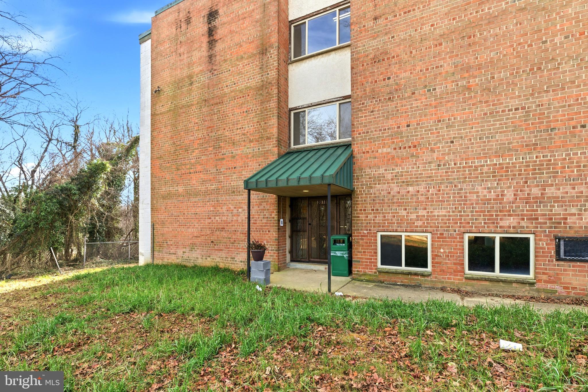 3011 SOUTHERN AVENUE 17