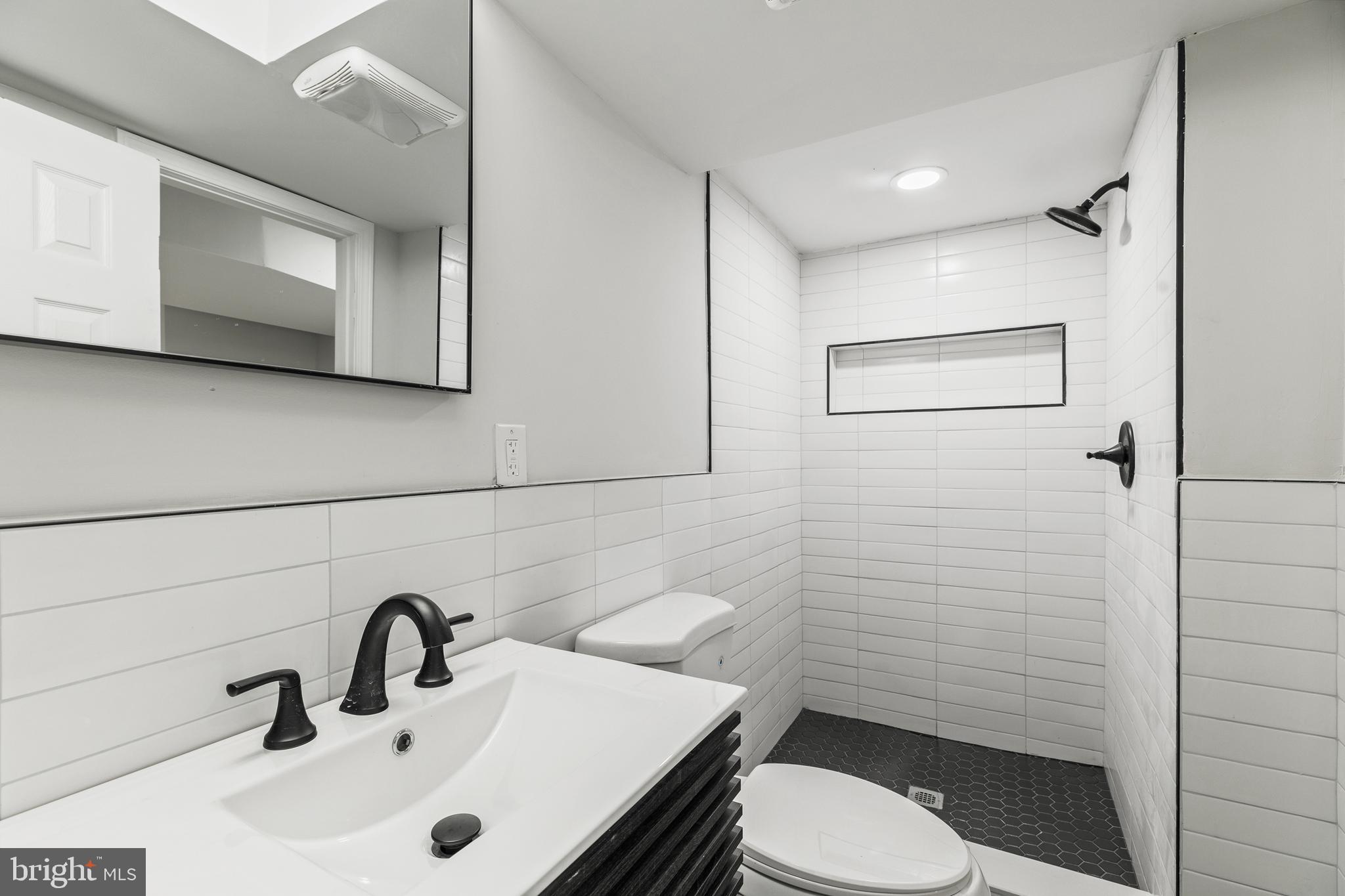 804 RANDOLPH ST #BASEMENT