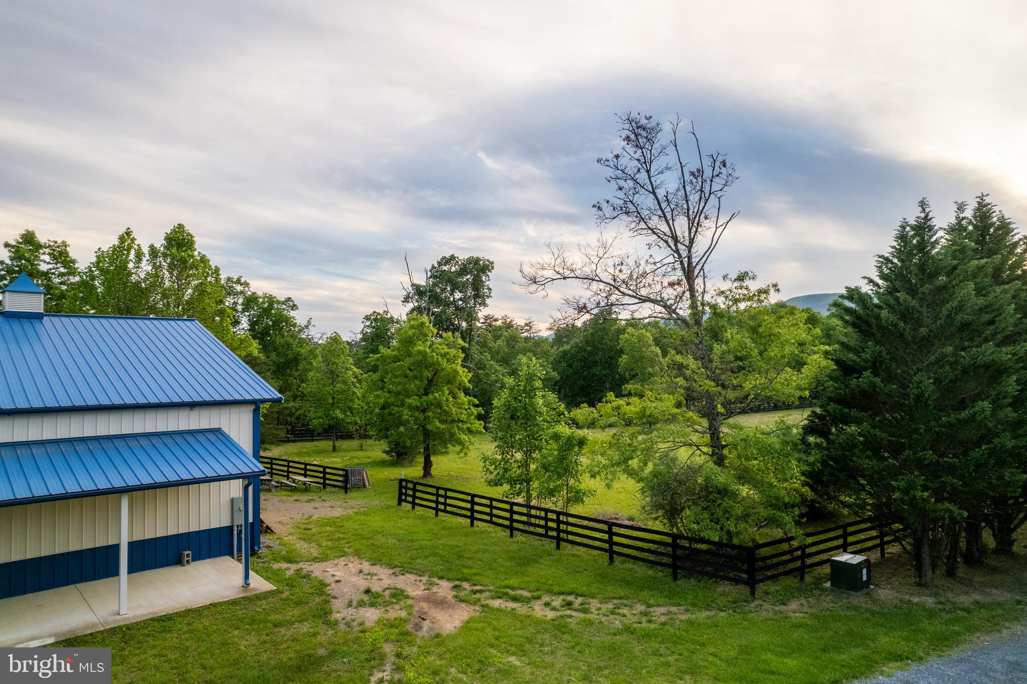 3545 BACK MOUNTAIN RD