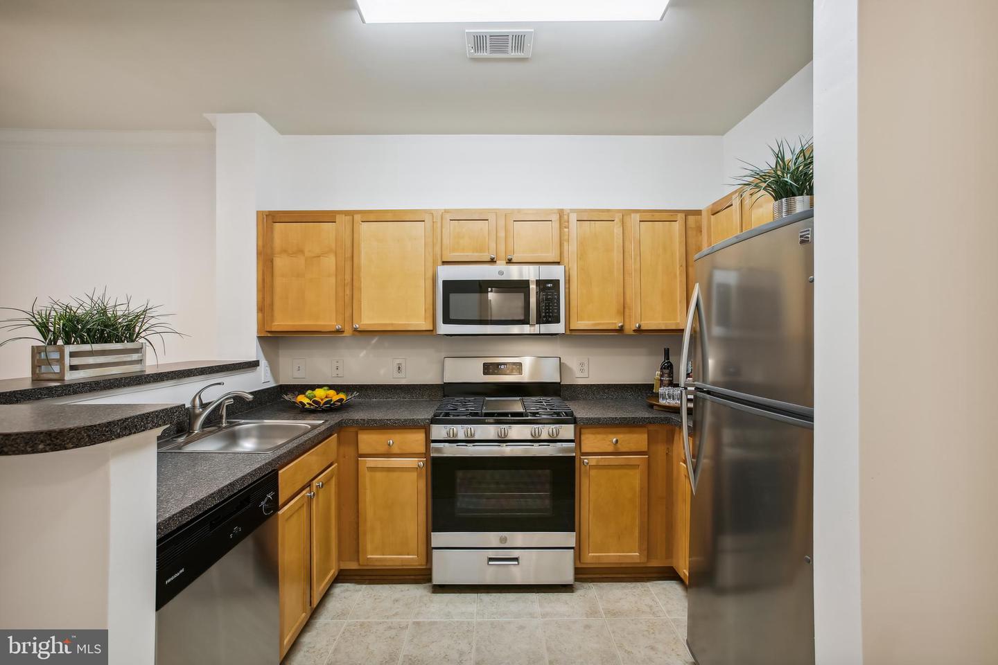 12000 Market St #249