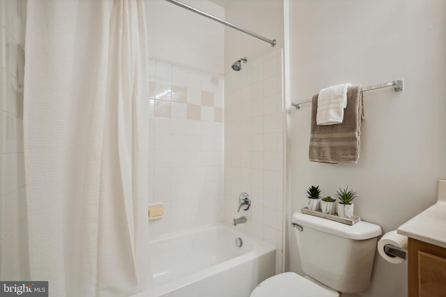 12000 Market St #249