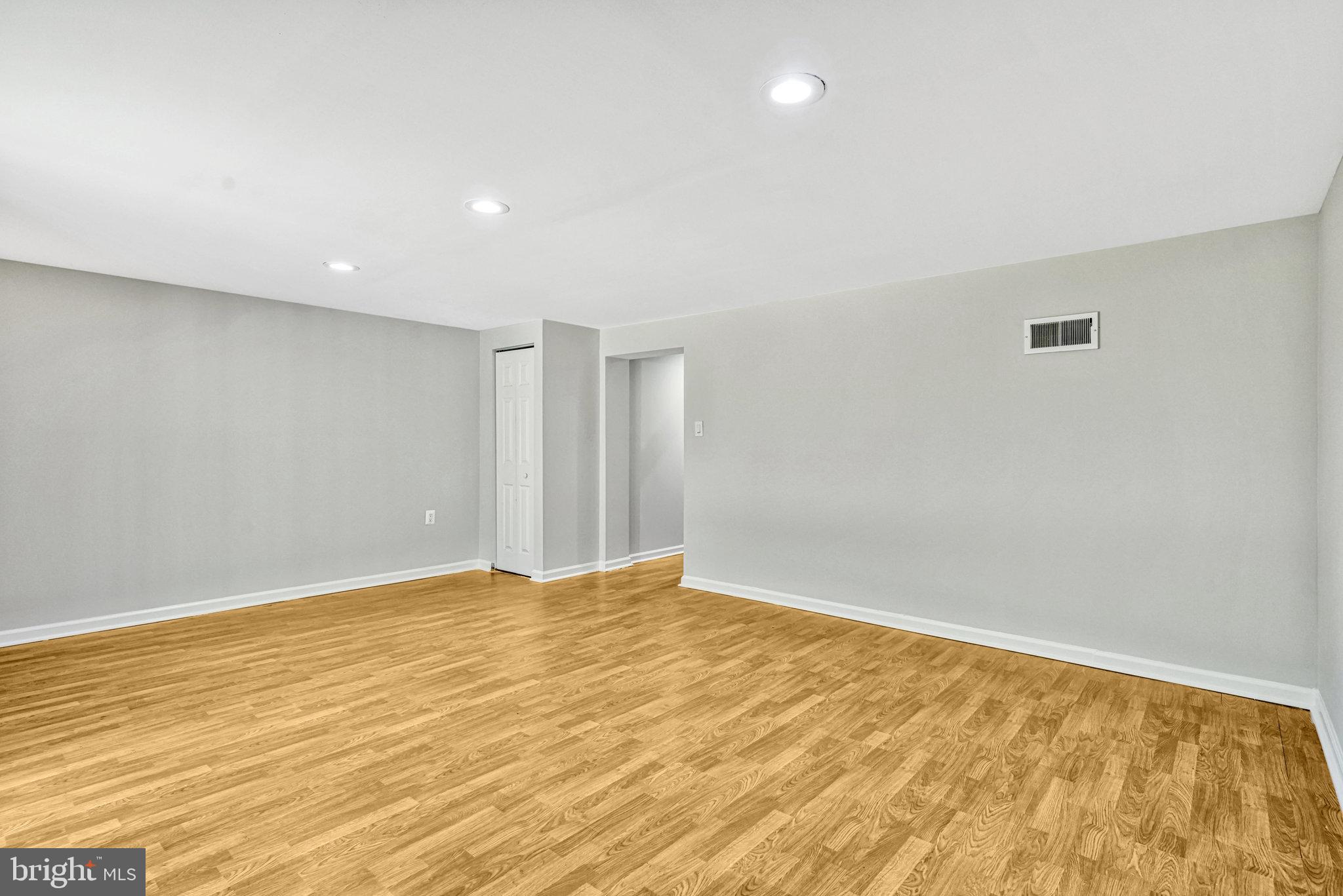 6454 BLARNEY STONE CT