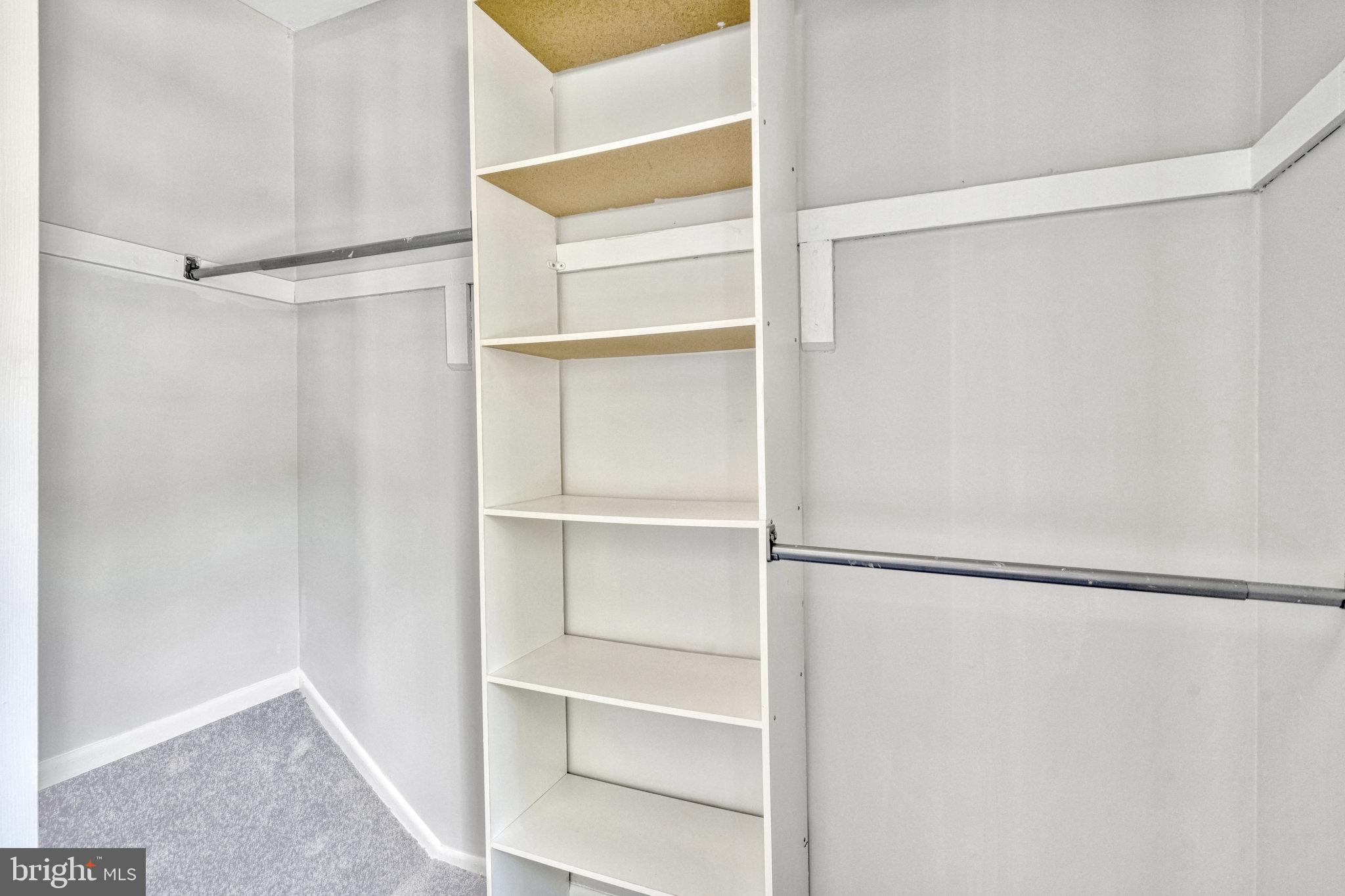 6454 BLARNEY STONE CT