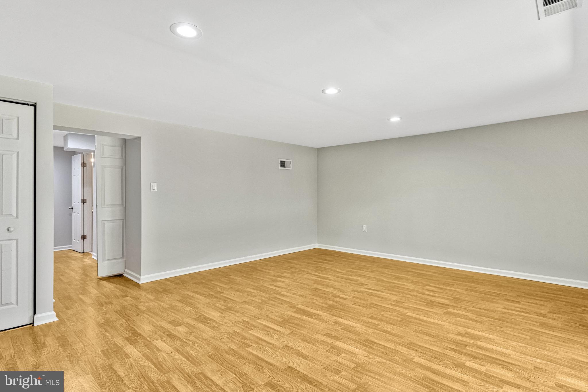 6454 BLARNEY STONE CT