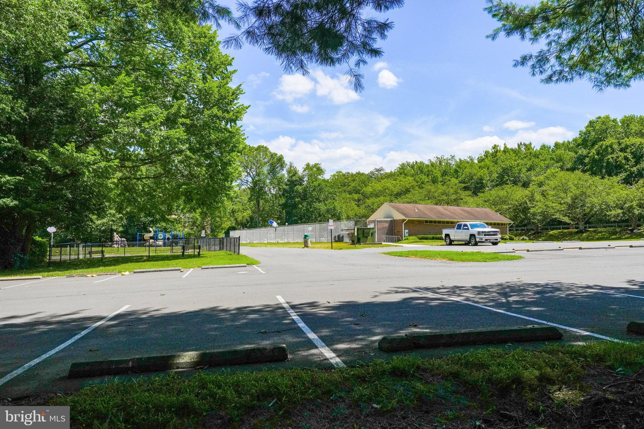 6454 BLARNEY STONE CT