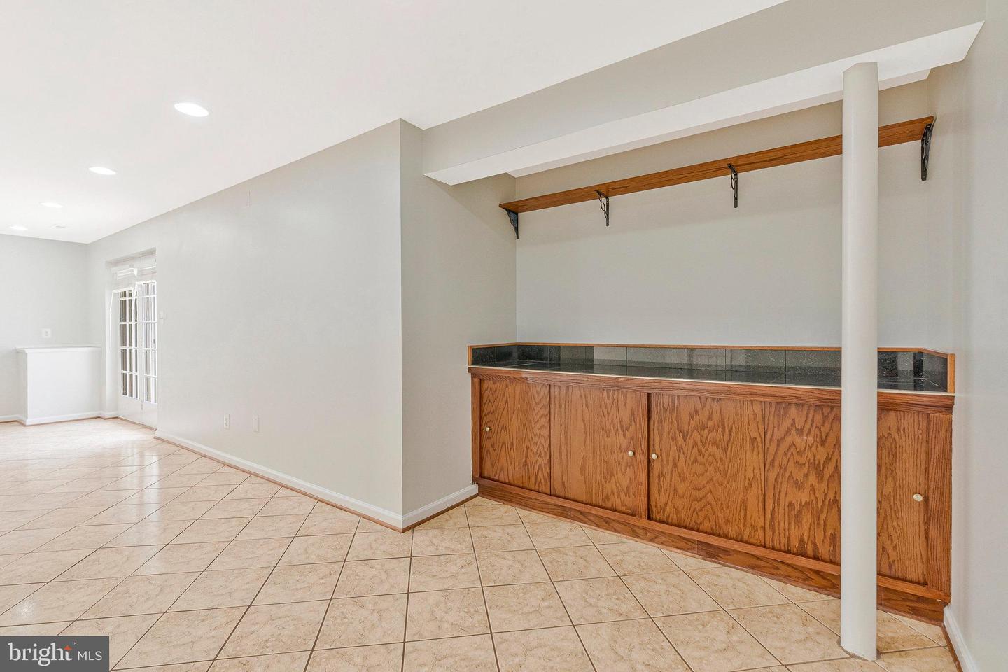 10857 Hunter Gate Way