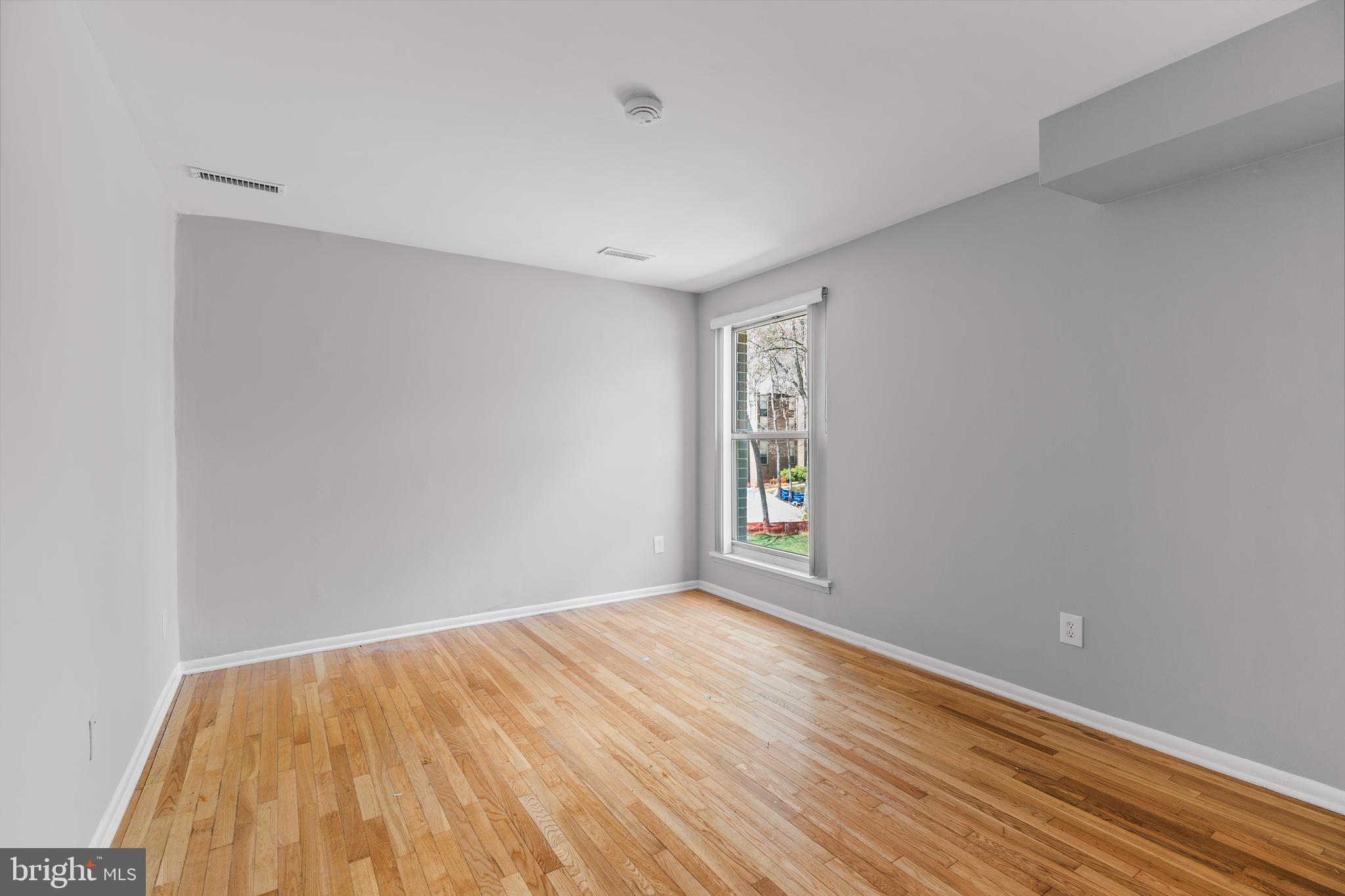 3328 Woodburn Village Dr #23